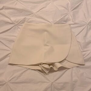 Zara Ecru Skort Size M